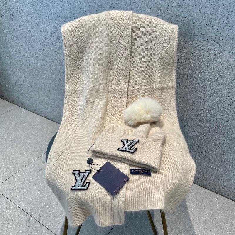 Louis Vuitton Caps Scarfs